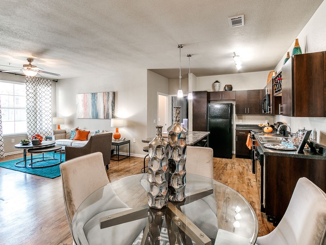 AVIA At The Lakes Apartments photo